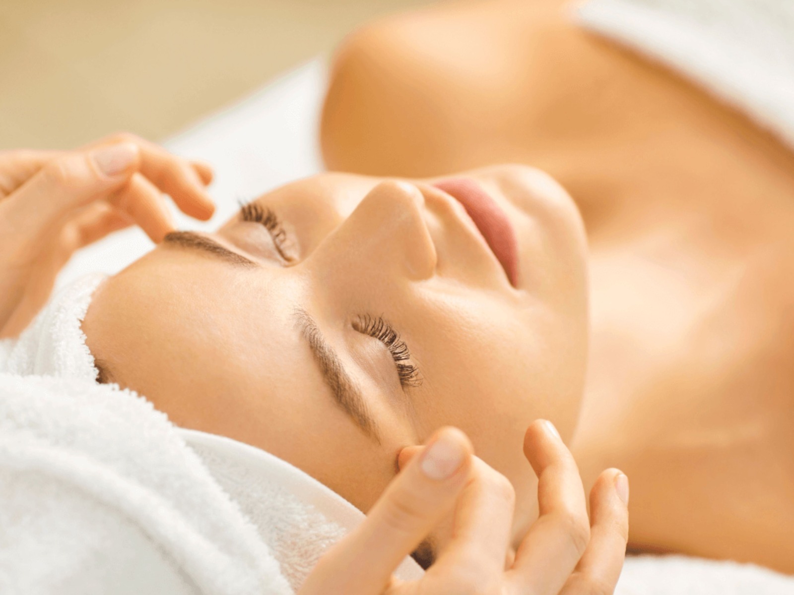Senior Beauty Therapist 